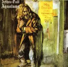 Capa do álbum Aqualung, apresentando um homem com cabelo longo e barba em um ambiente urbano.